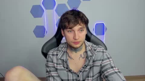 Chris Tyson online show from 12-18-24, 03:47