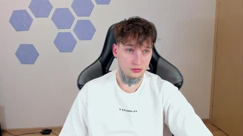 Chris Tyson online show from 01-06-25, 05:49