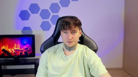 Chris Tyson online show from 02-02-25, 01:23