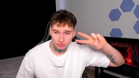 Chris Tyson online show from 12-14-25, 07:47