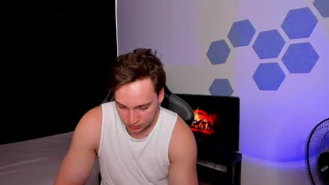 Snapshot of chris_tyson chatting on 05-20-26, 10:32 Chris Tyson online show from 05-20-26, 10:32
