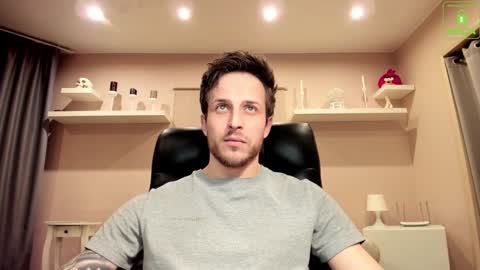 Snapshot of chriscarrey chatting on 12-22-24, 04:50 Chris online show from 12-22-24, 04:50