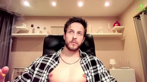 Snapshot of chriscarrey chatting on 01-22-25, 03:41 Chris online show from 01-22-25, 03:41