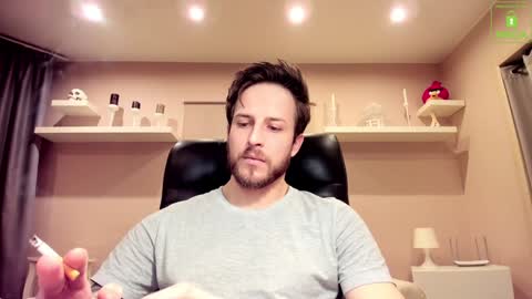 Snapshot of chriscarrey chatting on 01-27-25, 11:54 Chris online show from 01-27-25, 11:54