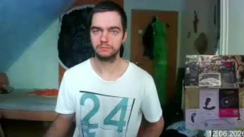 chrisjung301160 online show from 06-12-26, 08:02