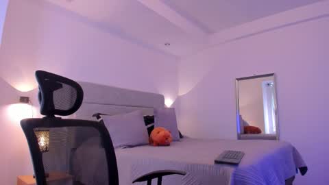 chrismorgan24 online show from 10-11-25, 02:26