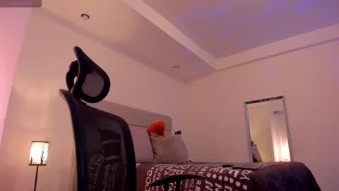 chrismorgan24 online show from 12-18-25, 09:54