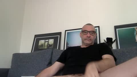 Snapshot of chrispanam13 chatting on 11-12-25, 09:10 chrispanam13 online show from 11-12-25, 09:10