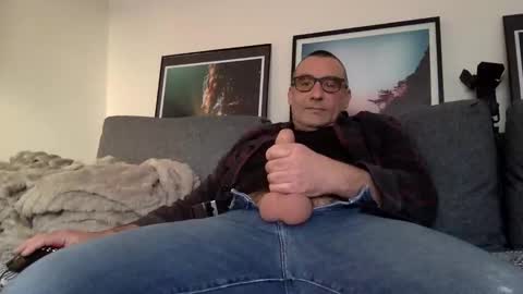 Snapshot of chrispanam13 chatting on 11-25-25, 03:12 chrispanam13 online show from 11-25-25, 03:12