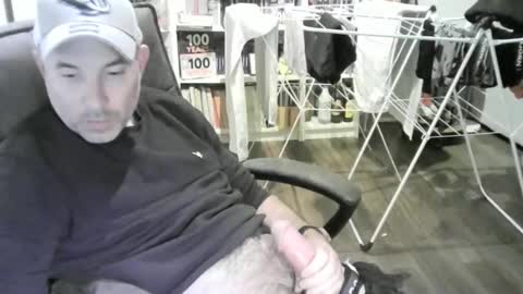 chrisprngr online show from 04-28-26, 09:42