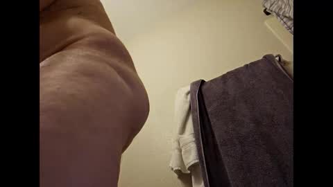 Snapshot of chrispycum chatting on 12-24-24, 06:11 Chris online show from 12-24-24, 06:11