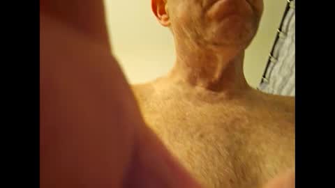 Snapshot of chrispycum chatting on 01-15-25, 03:33 Chris online show from 01-15-25, 03:33