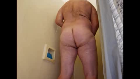 Snapshot of chrispycum chatting on 09-19-25, 03:19 Chris online show from 09-19-25, 03:19