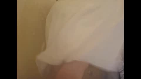 Snapshot of chrispycum chatting on 10-22-25, 03:07 Chris online show from 10-22-25, 03:07