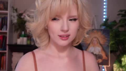 Snapshot of chriss_foxx chatting on 05-16-26, 03:44 chriss_foxx online show from 05-16-26, 03:44