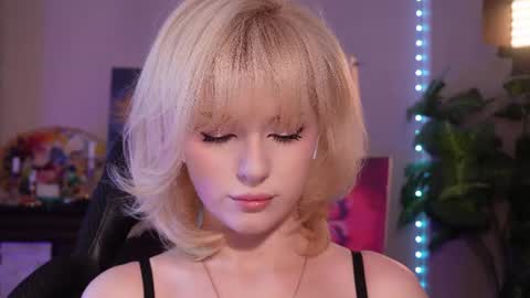 chriss_foxx online show from 06-17-26, 03:35