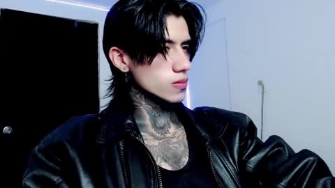 Snapshot of chriss_opp chatting on 02-06-25, 04:47 CHRIS  INDEPENT MODEL online show from 02-06-25, 04:47