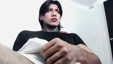 Snapshot of chriss_opp chatting on 03-09-25, 03:43 CHRIS  INDEPENT MODEL online show from 03-09-25, 03:43