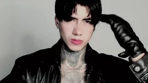 Snapshot of chriss_opp chatting on 11-01-25, 12:12 CHRIS  INDEPENT MODEL online show from 11-01-25, 12:12