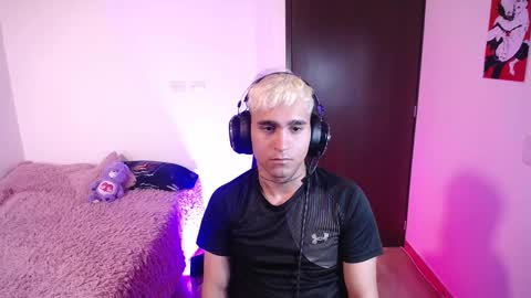 Christian Wang online show from 03-09-26, 08:57