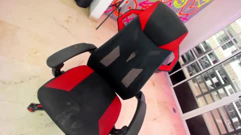 chrissangel12 online show from 11-15-25, 06:04