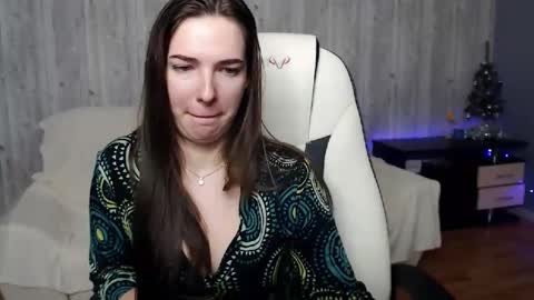 Snapshot of chrisssstaylor chatting on 12-12-24, 10:02 Christi online show from 12-12-24, 10:02