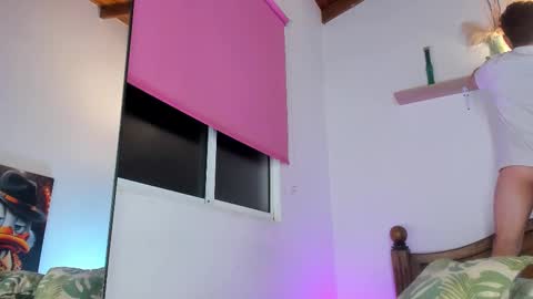 Hi dont forguet to follow me    online show from 10-17-25, 07:44