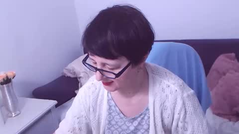 Christa online show from 02-09-25, 02:17