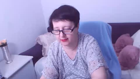 Christa online show from 10-06-25, 03:37