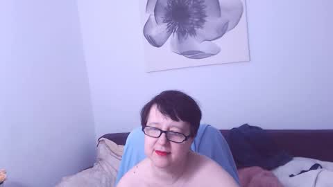 Christa online show from 10-09-25, 07:23