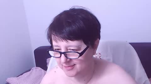 Christa online show from 04-10-26, 12:16