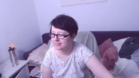 Snapshot of christarose chatting on 04-24-26, 07:05 Christa online show from 04-24-26, 07:05