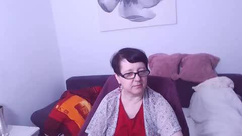 Snapshot of christarose chatting on 05-18-26, 12:40 Christa online show from 05-18-26, 12:40