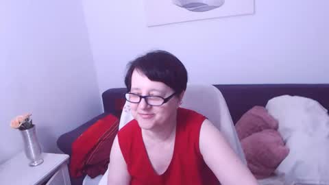 Snapshot of christarose chatting on 06-14-26, 04:31 Christa online show from 06-14-26, 04:31