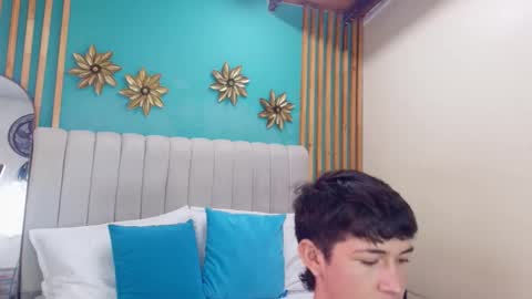 Snapshot of christian_foxx chatting on 02-08-26, 01:14 Christian online show from 02-08-26, 01:14