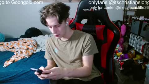 Snapshot of christianslong chatting on 11-15-25, 01:47 christianslong online show from 11-15-25, 01:47