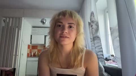 Snapshot of christiechorney chatting on 06-12-26, 11:31 christiechorney online show from 06-12-26, 11:31