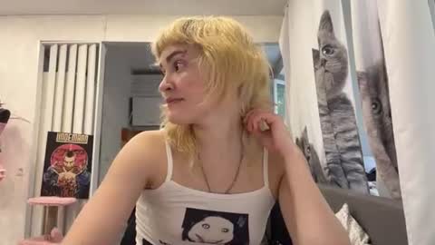Snapshot of christiechorney chatting on 06-15-26, 11:23 christiechorney online show from 06-15-26, 11:23