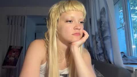 Snapshot of christiechorney chatting on 07-19-26, 03:27 christiechorney online show from 07-19-26, 03:27