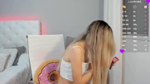 Christie online show from 11-10-25, 06:29