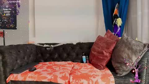 christin_lake online show from 11-01-25, 03:08