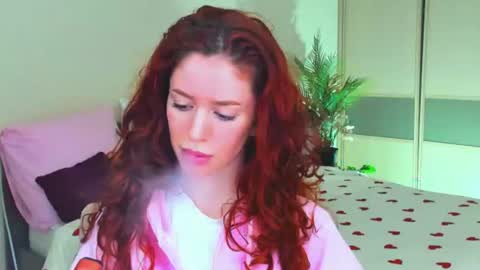christinaconteeree online show from 07-17-26, 07:19