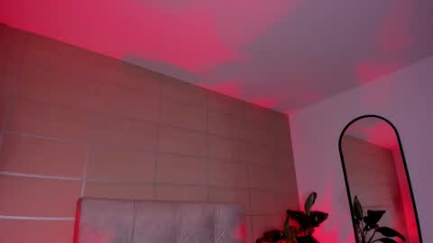 Christine  online show from 02-10-26, 12:09