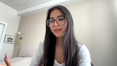 Bella online show from 02-27-26, 06:24