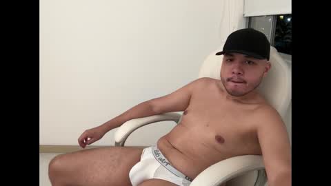 Snapshot of christopherdav chatting on 12-04-24, 04:21 Chris online show from 12-04-24, 04:21