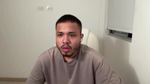 Snapshot of christopherdav chatting on 12-30-24, 03:36 Chris online show from 12-30-24, 03:36