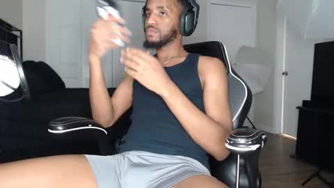 ChrisVacherx online show from 02-14-26, 06:54