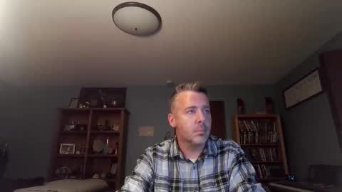 chrisw8121 online show from 11-25-25, 08:03