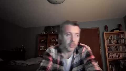 Snapshot of chrisw8121670385 chatting on 03-04-26, 03:01 Chris online show from 03-04-26, 03:01