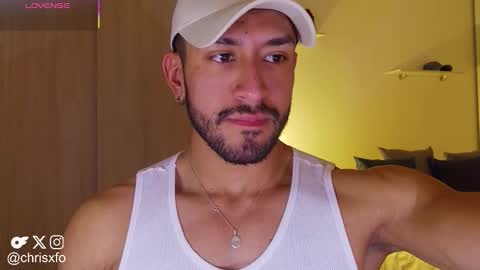 Snapshot of chrisxfo chatting on 02-06-26, 11:41 Chris online show from 02-06-26, 11:41